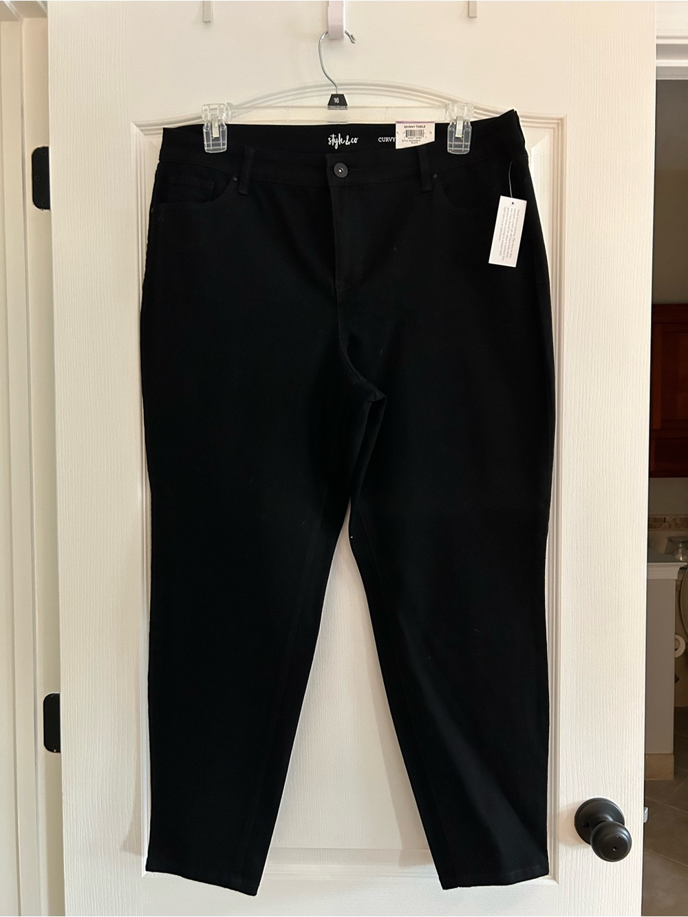 NWT New Style & Co. Black Skinny Stretch Jeans 18 Short